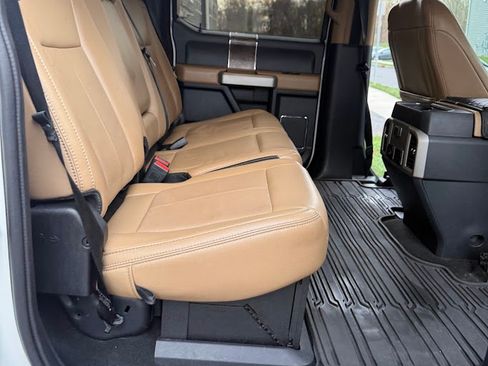 Used 2022 Ford F250 Lariat w/ Lariat Ultimate Package image 13