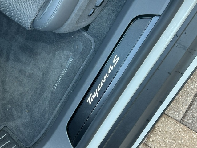 Used 2024 Porsche Taycan 4S AWD/4WD image 6