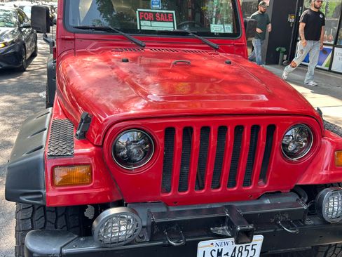 Used 1997 Jeep Wrangler Sport image 2