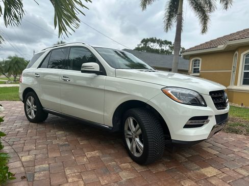 Used 2013 Mercedes-Benz ML 350 4MATIC image 9