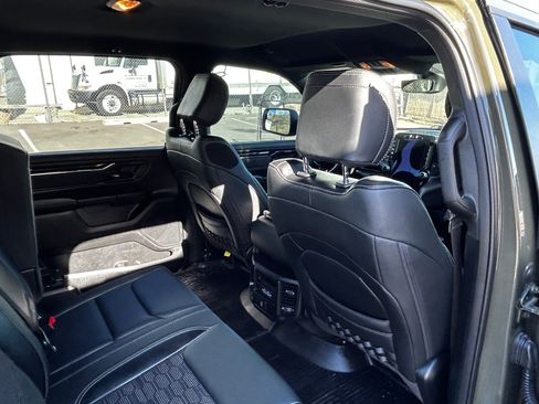 Used 2021 RAM 1500 Big Horn w/ Built-to-serve Edition image 8