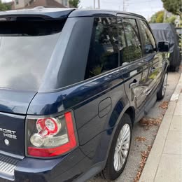 Used 2011 Land Rover Range Rover Sport HSE AWD/4WD image 5