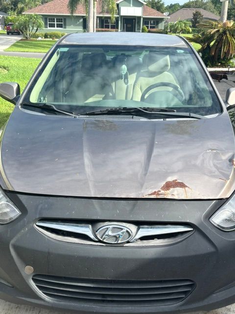 Used 2013 Hyundai Accent GLS FWD image 4
