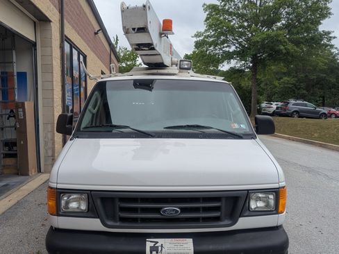 Used 2003 Ford E-350 and Econoline 350 Super Duty image 10