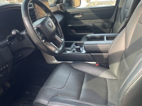 Used 2022 Toyota Tundra Limited image 10