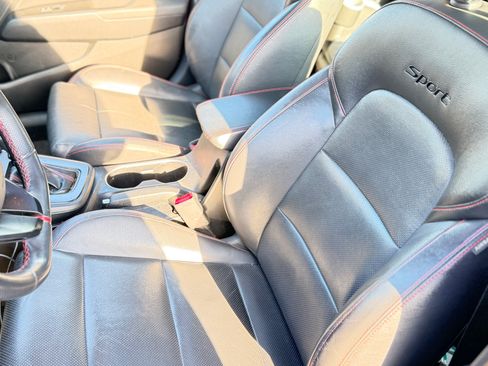 Used 2018 Hyundai Elantra Sport w/ Sport Premium Package 03 image 4