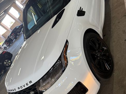 Used 2022 Land Rover Range Rover Sport HST image 5