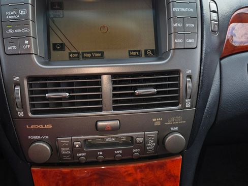 Used 2006 Lexus LS 430 image 9