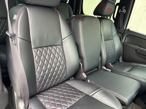 Used 2010 Chevrolet Suburban 2500 LS AWD/4WD image 11