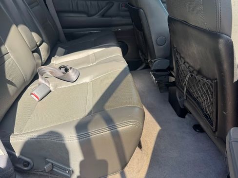 Used 1997 Toyota Land Cruiser image 8