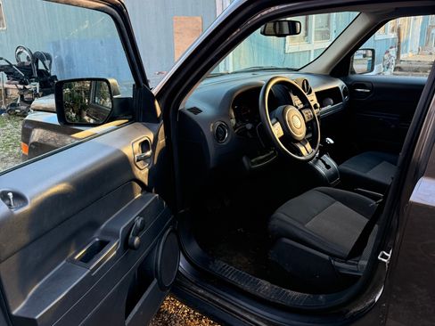 Used 2016 Jeep Patriot Sport FWD image 6