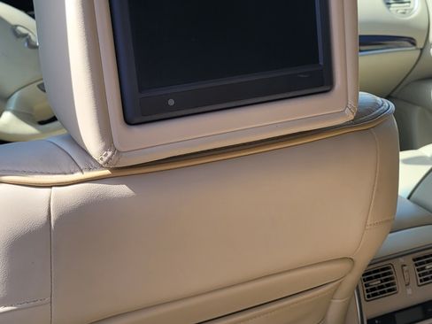 Used 2013 INFINITI JX35 AWD w/ Premium Pkg image 15