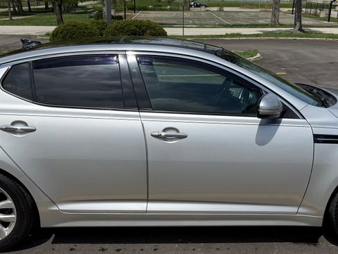 Used 2015 Kia Optima EX w/ EX Premium Package image 10