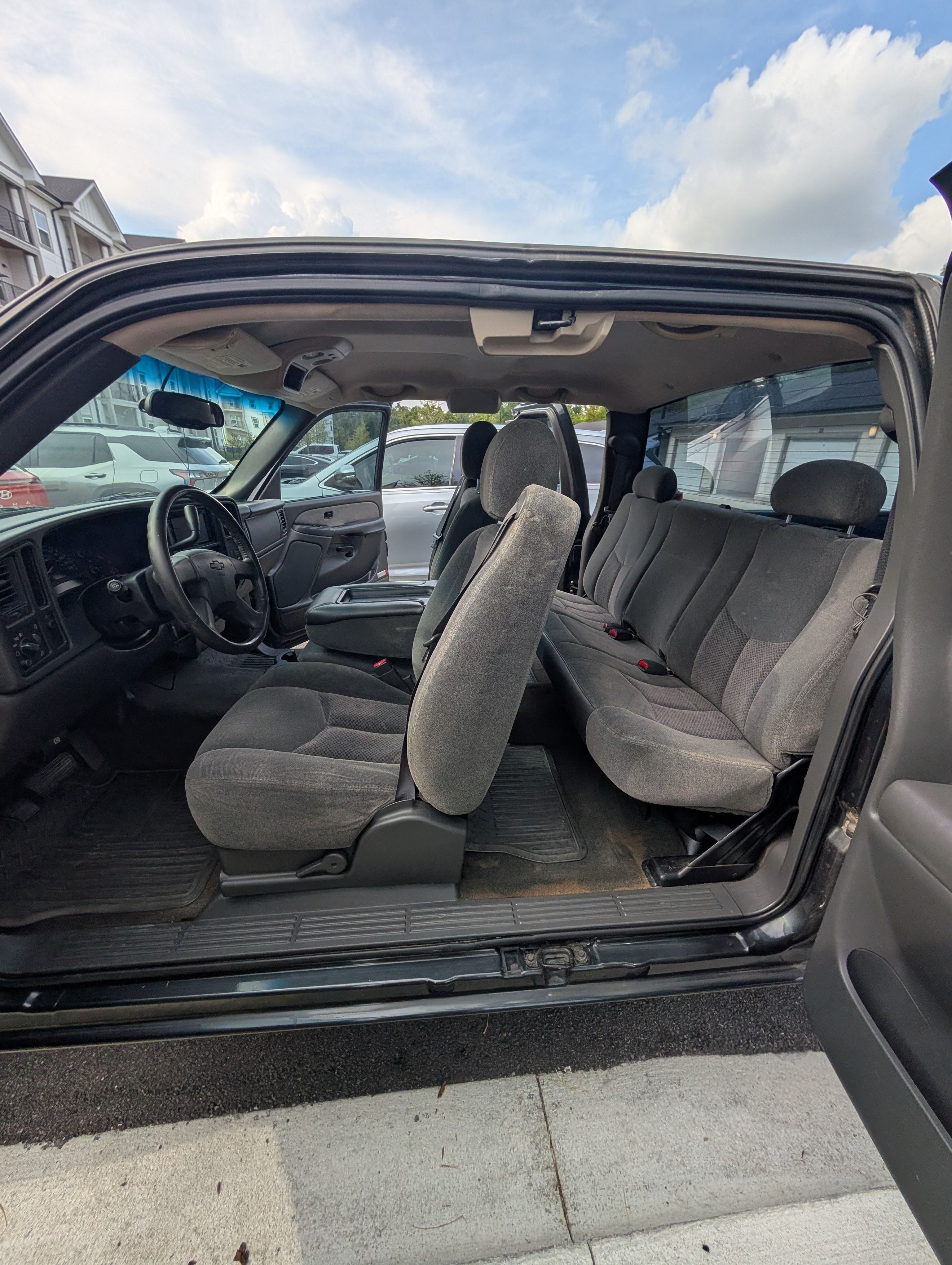 Used 2003 Chevrolet Silverado 1500 LS RWD image 6
