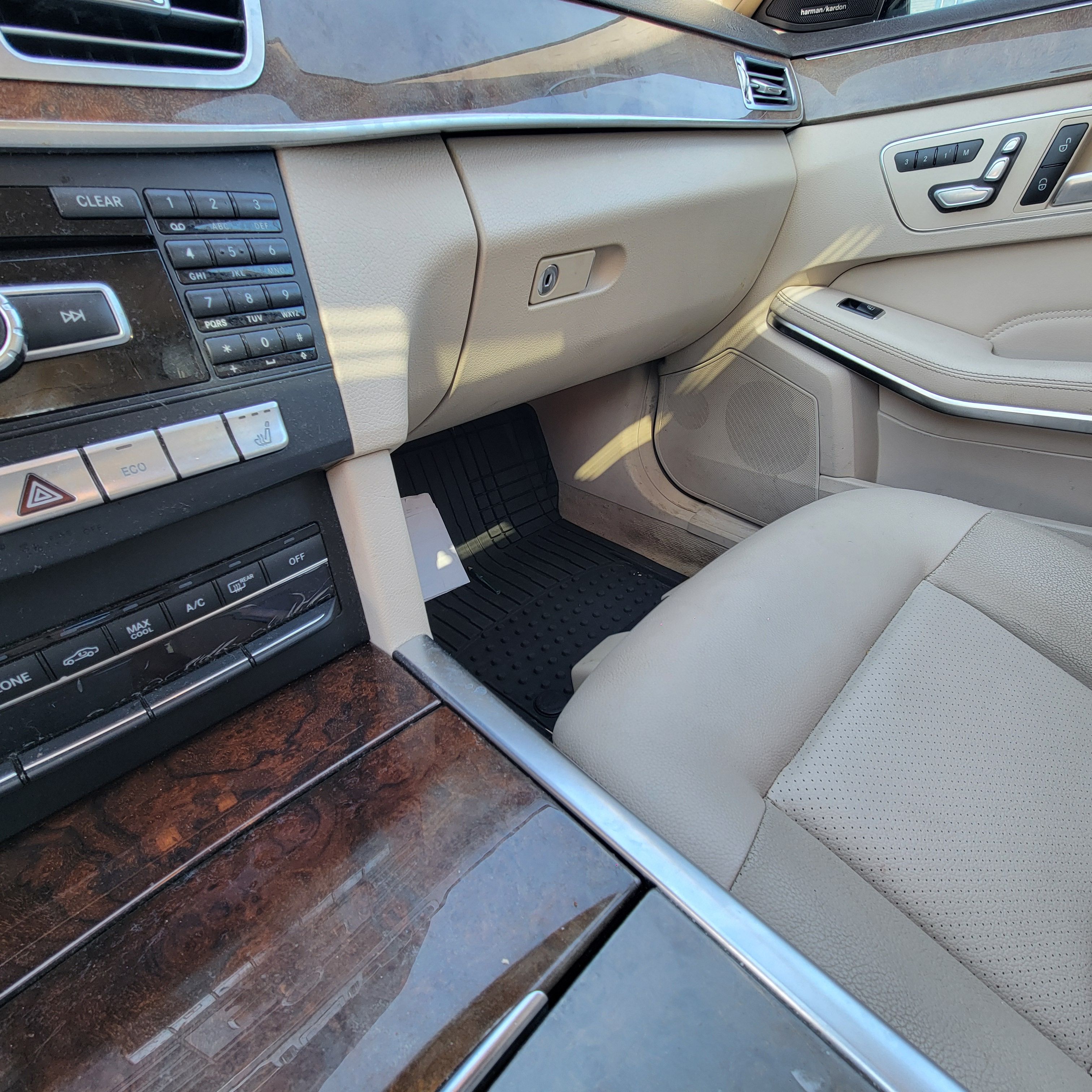 Used 2014 Mercedes-Benz E 350 4MATIC Sedan image 5