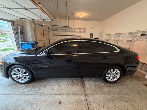 Used 2019 Chevrolet Malibu LT image 2