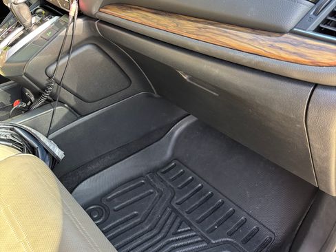 Used 2018 Honda CR-V Touring image 21