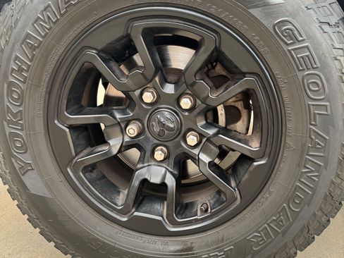 Used 2021 RAM 1500 Classic Warlock w/ Trailer & Traction Group image 12