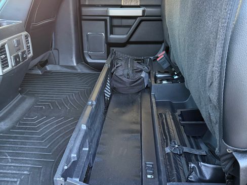 Used 2018 Ford F250 Lariat w/ Lariat Ultimate Package AWD/4WD image 22