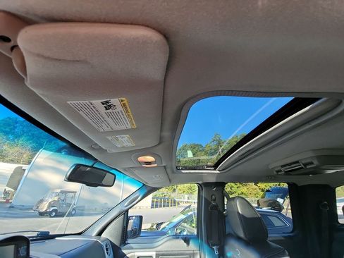 Used 2007 Ford F150 Lariat image 14