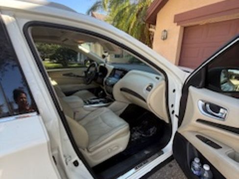 Used 2017 INFINITI QX60 AWD w/ Premium Plus Package image 1