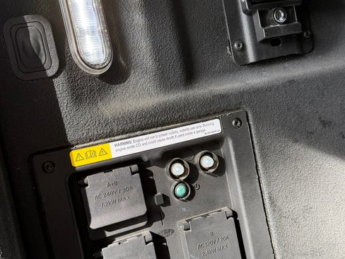 Used 2023 Ford F150 Platinum w/ Equipment Group 701A High image 12