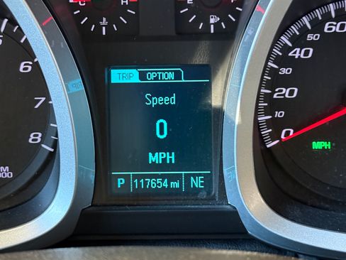 Used 2015 Chevrolet Equinox LTZ image 2