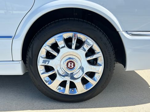 Used 2005 Bentley Arnage R image 13