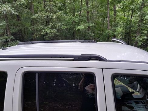 Used 2010 Jeep Liberty Sport w/ Popular Equipment Group image 2