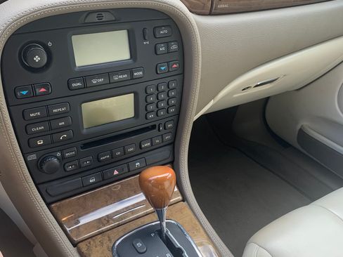 Used 2004 Jaguar S-TYPE 3.0 image 8