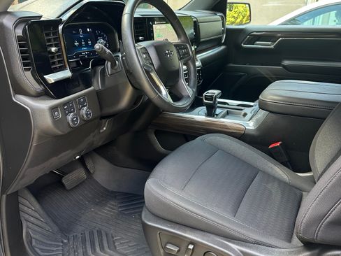 Used 2023 Chevrolet Silverado 1500 RST image 15