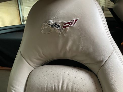 Used 2003 Chevrolet Corvette Coupe w/ Preferred Equipment Group RWD image 5