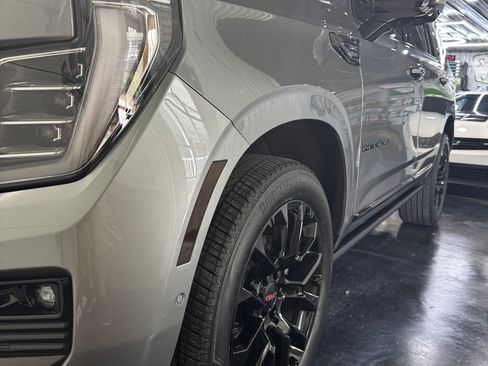 Used 2026 GMC Yukon Denali w/ Sun & Power Step Package AWD/4WD image 32