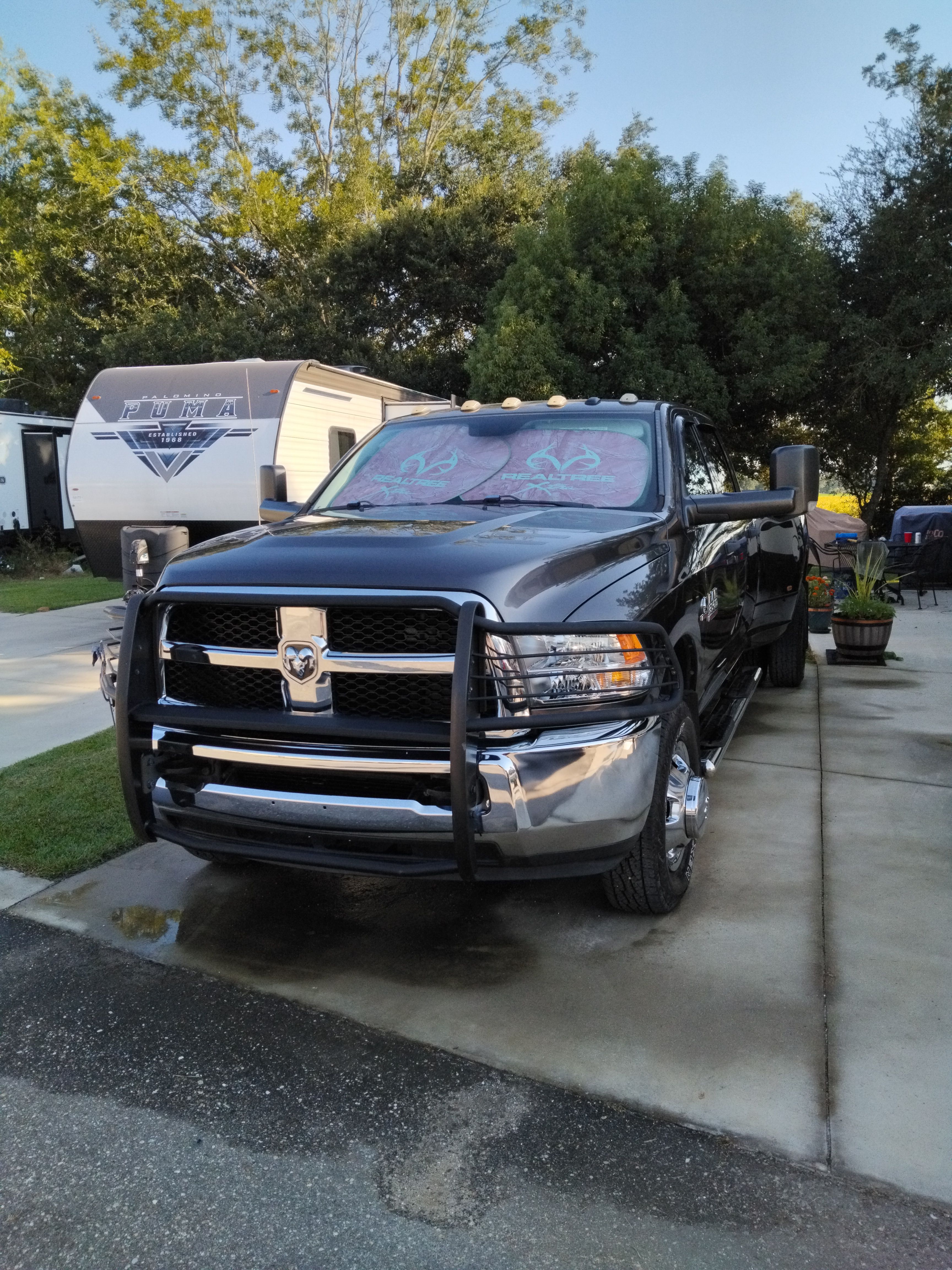 Used 2017 RAM 3500 Tradesman w/ Chrome Appearance Group AWD/4WD image 1