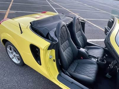 Used 2002 Toyota MR2 RWD image 14