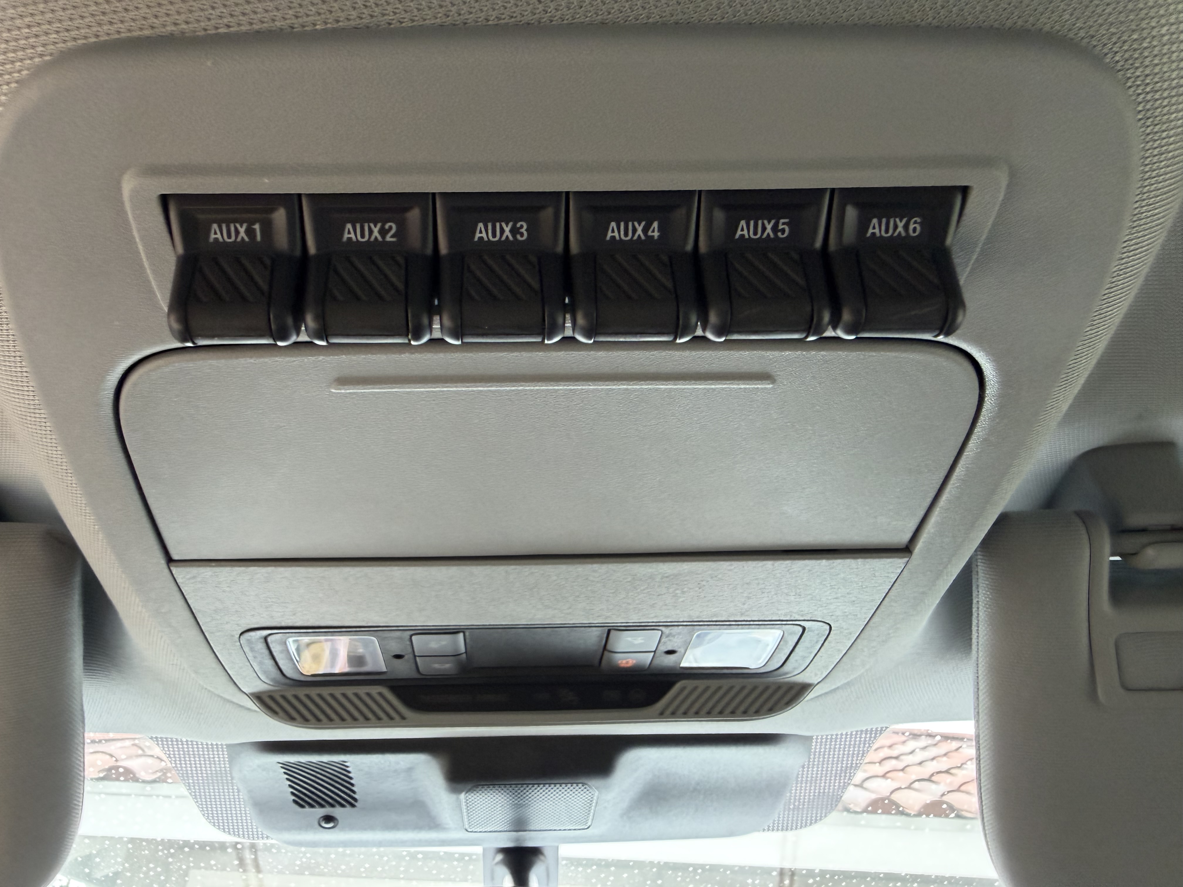 Used 2024 Ford F250 XL w/ STX Appearance Package AWD/4WD image 8