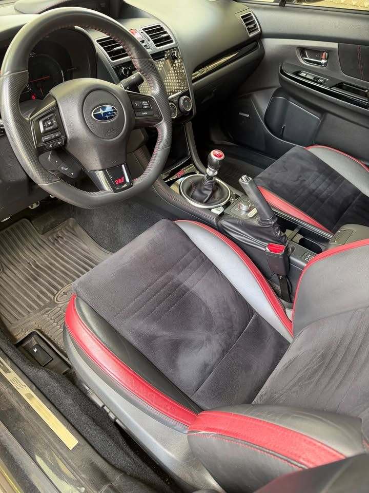 Used 2019 Subaru WRX STI Limited w/ Popular Package #1 AWD/4WD image 10