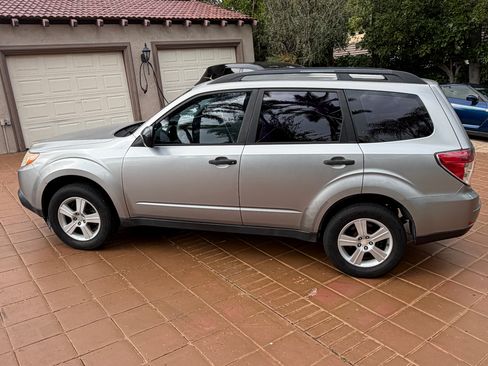 Used 2011 Subaru Forester 2.5X image 8