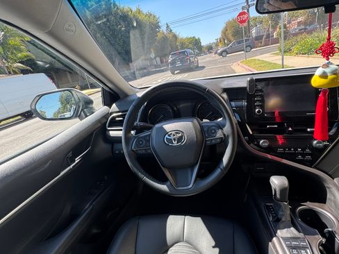 Used 2022 Toyota Camry SE FWD image 15