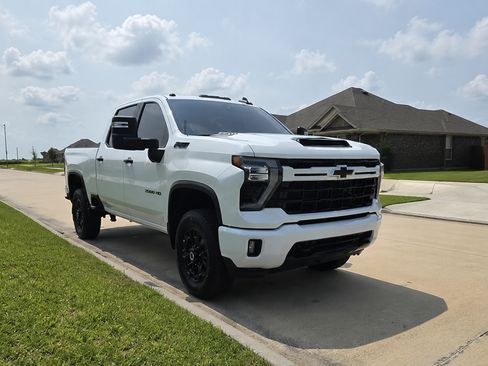 Used 2024 Chevrolet Silverado 2500 LT w/ Z71 Sport Edition AWD/4WD image 1