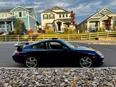 Used 2001 Porsche 911 Carrera image 6