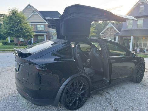 Used 2018 Tesla Model X 100D image 2