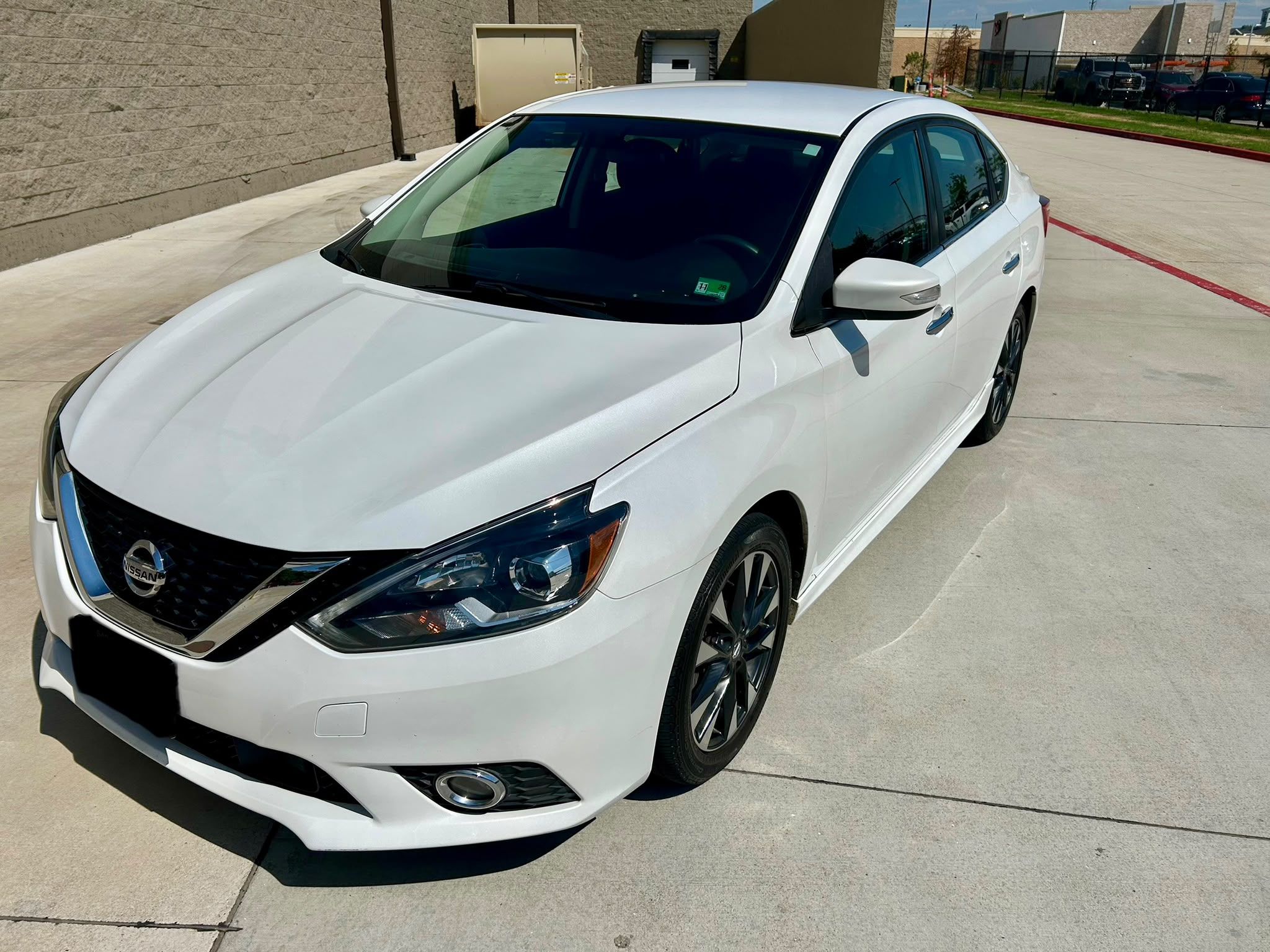 Used 2019 Nissan Sentra SR FWD image 4