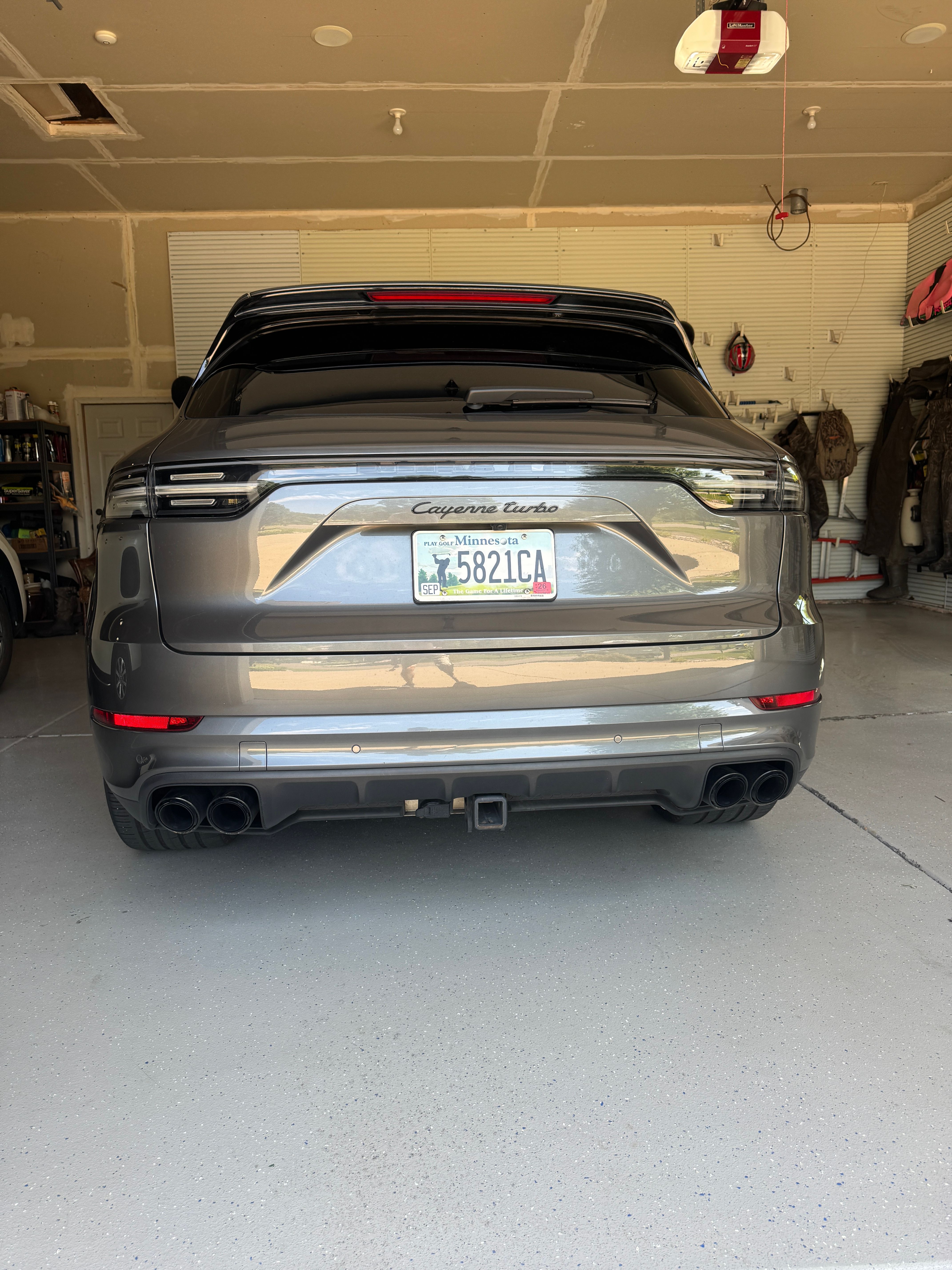 Used 2020 Porsche Cayenne Turbo AWD/4WD image 20