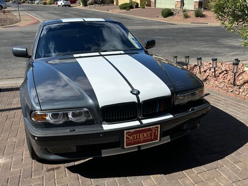 Used 2001 BMW 740iL image 27