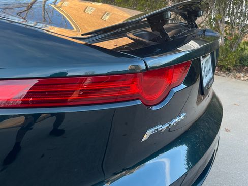 Used 2017 Jaguar F-TYPE R AWD/4WD image 2