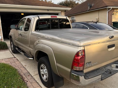 Used 2008 Toyota Tacoma PreRunner image 9