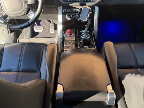Used 2017 Land Rover Range Rover image 14