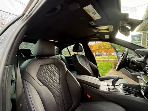 Used 2021 BMW 530e xDrive 530e xDrive Sedan 4D w/ M Sport Package image 15