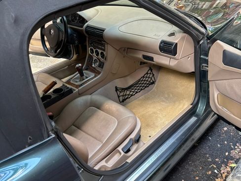 Used 2000 BMW Z3 2.5i RWD image 12